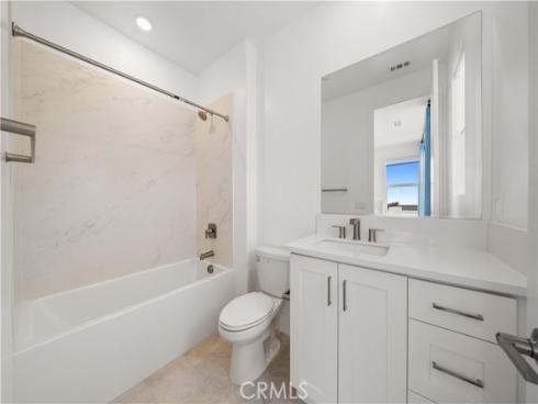 270 Sora , Irvine, CA