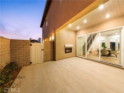 270 Sora , Irvine, CA