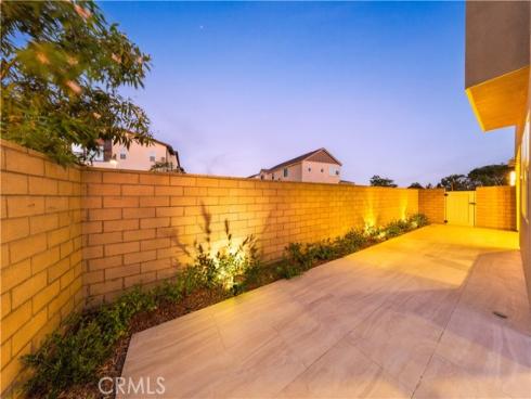 270 Sora , Irvine, CA