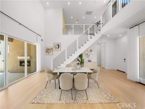 270 Sora , Irvine, CA
