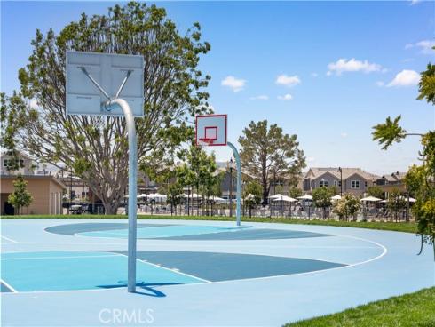 270 Sora , Irvine, CA