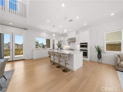 270 Sora , Irvine, CA