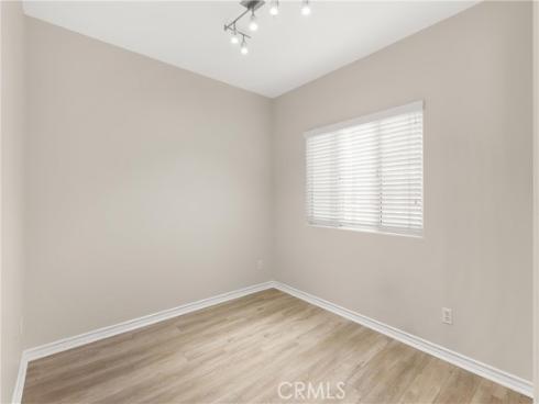 2243  Martin  217 , Irvine, CA