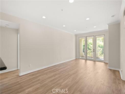 2243  Martin  217 , Irvine, CA