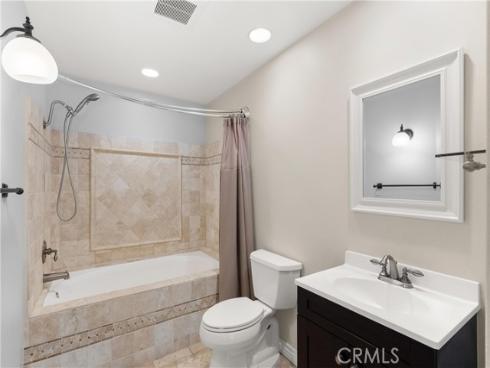 2243  Martin  217 , Irvine, CA