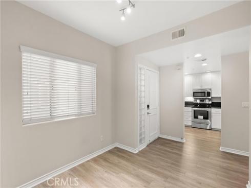 2243  Martin  217 , Irvine, CA