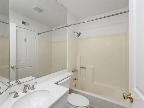 10 Bettoni Aisle , Irvine, CA