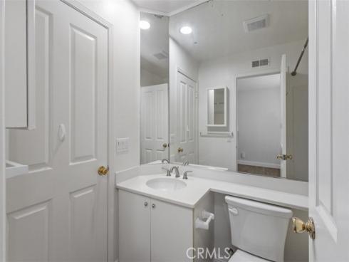 10 Bettoni Aisle , Irvine, CA