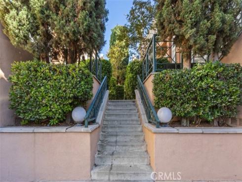 10 Bettoni Aisle , Irvine, CA