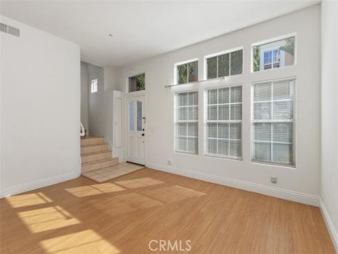 10 Bettoni Aisle , Irvine, CA