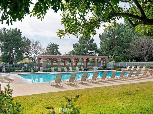 10 Bettoni Aisle , Irvine, CA