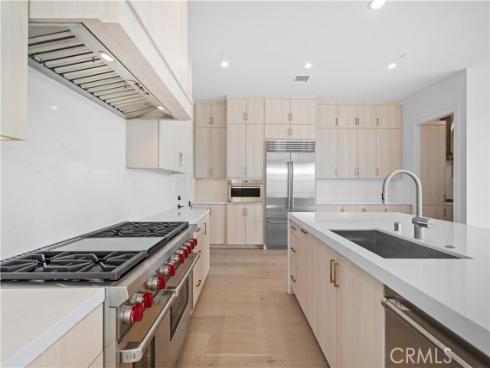 100  Mossvine  , Irvine, CA