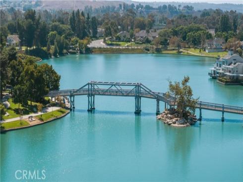 21 Greenbough 124 , Irvine, CA