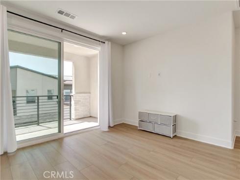 230  Sora  , Irvine, CA