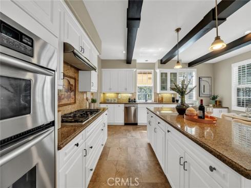 26 Secret Gdn , Irvine, CA