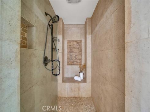 26 Secret Gdn , Irvine, CA