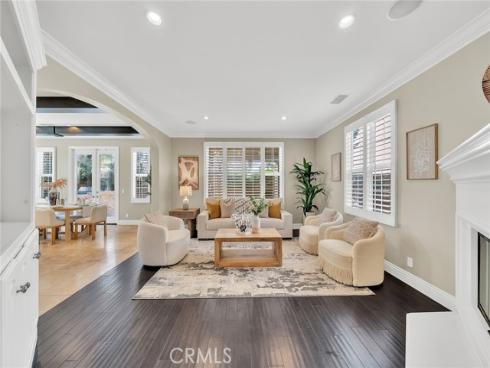 26 Secret Gdn , Irvine, CA