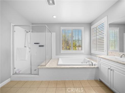 228  Wicker  , Irvine, CA