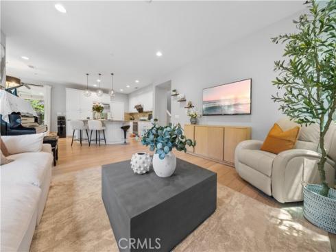 228  Wicker  , Irvine, CA