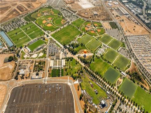 228  Wicker  , Irvine, CA