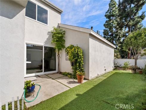 22  Silkleaf  , Irvine, CA