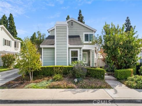 22  Silkleaf  , Irvine, CA