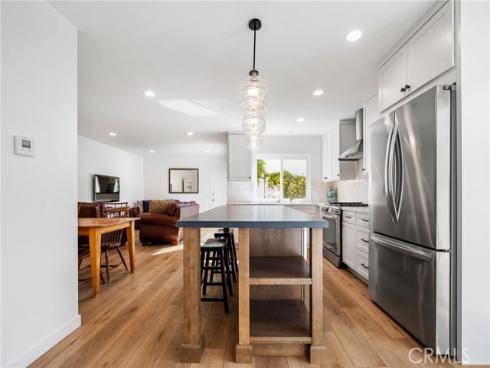 22  Silkleaf  , Irvine, CA