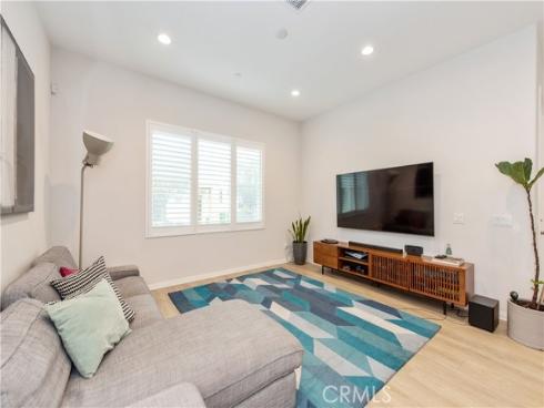 153  Spectacle  , Irvine, CA