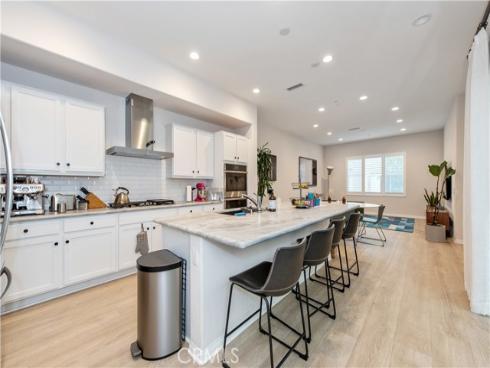 153  Spectacle  , Irvine, CA