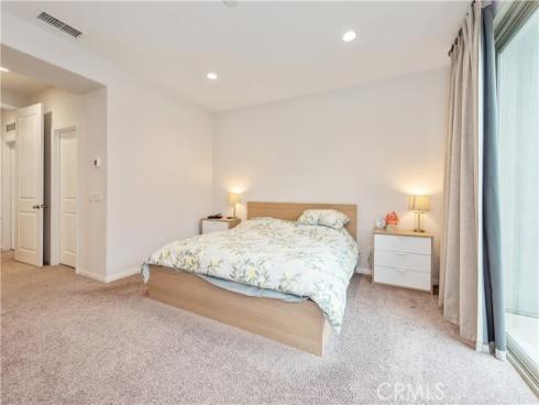 153  Spectacle  , Irvine, CA