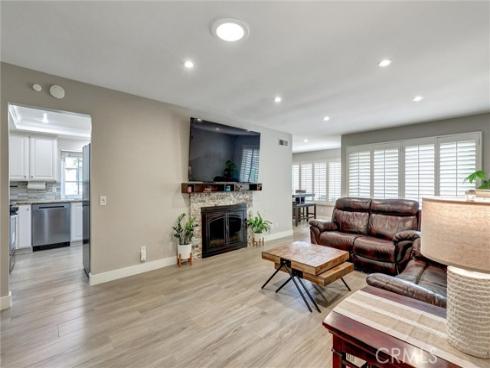 5111 Alder , Irvine, CA