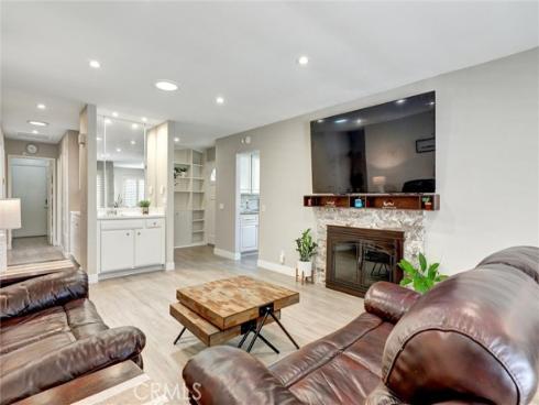 5111 Alder , Irvine, CA