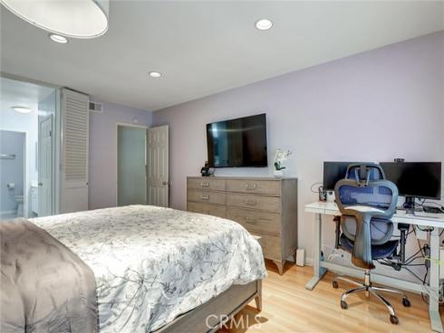 5111 Alder , Irvine, CA