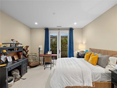 137 Sunset , Irvine, CA