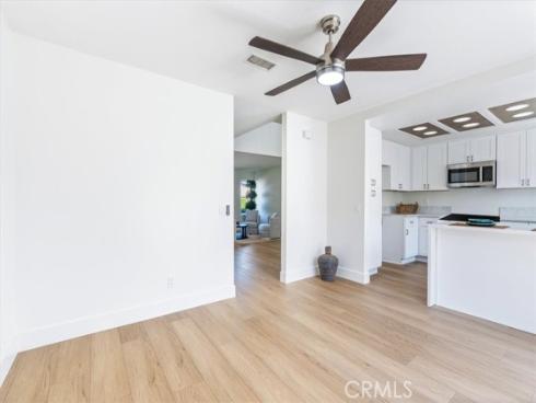 4  Wintergreen  4 , Irvine, CA