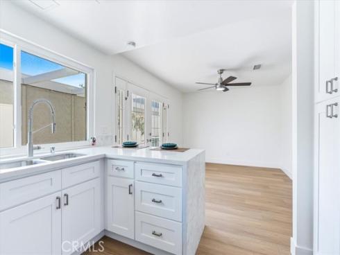 4  Wintergreen  4 , Irvine, CA