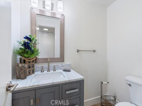 4  Wintergreen  4 , Irvine, CA