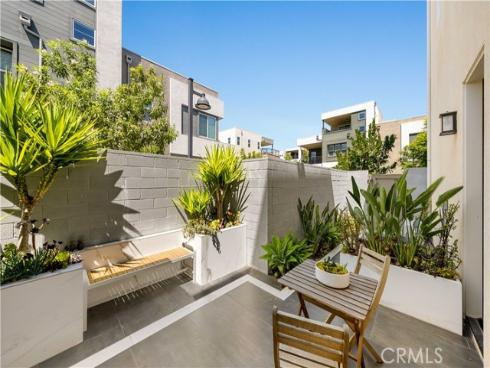 106  Aspect  , Irvine, CA