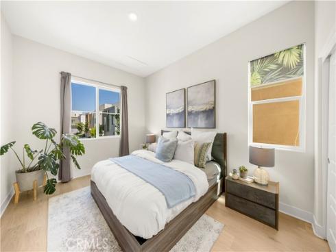 106  Aspect  , Irvine, CA