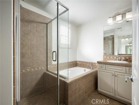 142 Pantheon , Irvine, CA