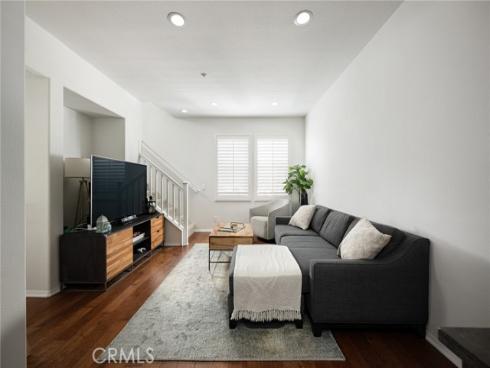 142 Pantheon , Irvine, CA