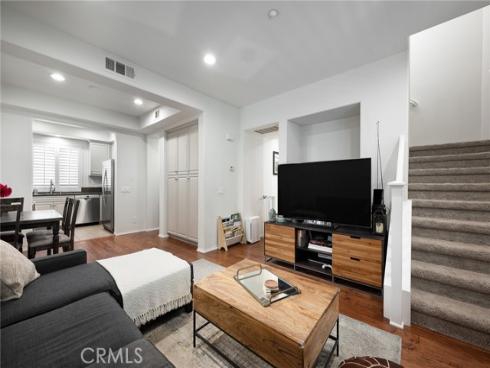 142 Pantheon , Irvine, CA