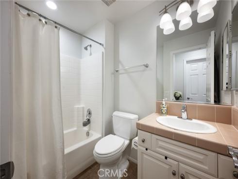 142 Pantheon , Irvine, CA