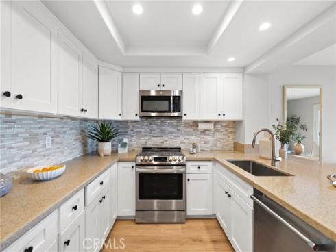 31  Mirador  34 , Irvine, CA