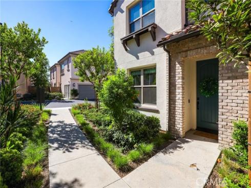 152 Newburry , Irvine, CA