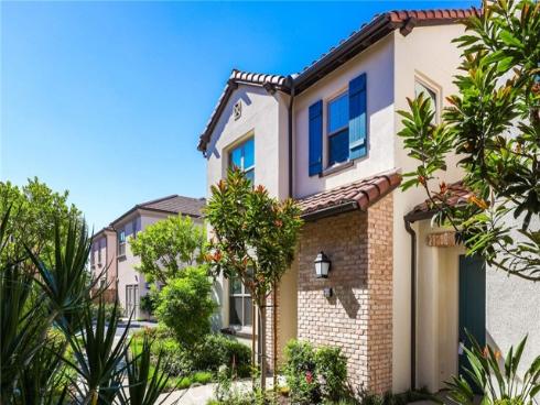152 Newburry , Irvine, CA