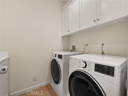 152 Newburry , Irvine, CA