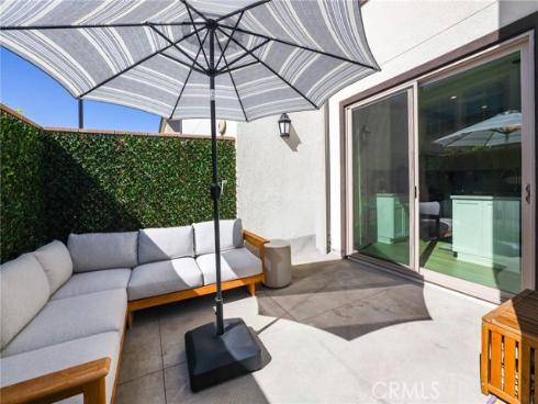 152 Newburry , Irvine, CA