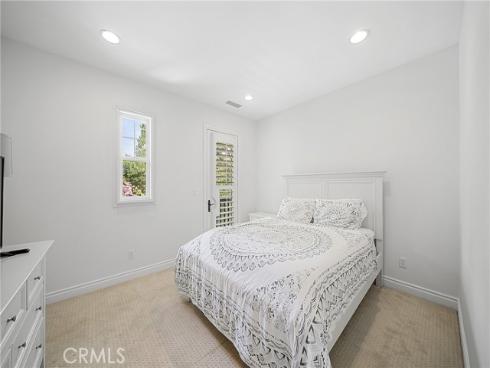 28  Townsend  , Irvine, CA