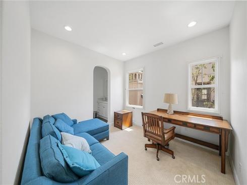 28  Townsend  , Irvine, CA